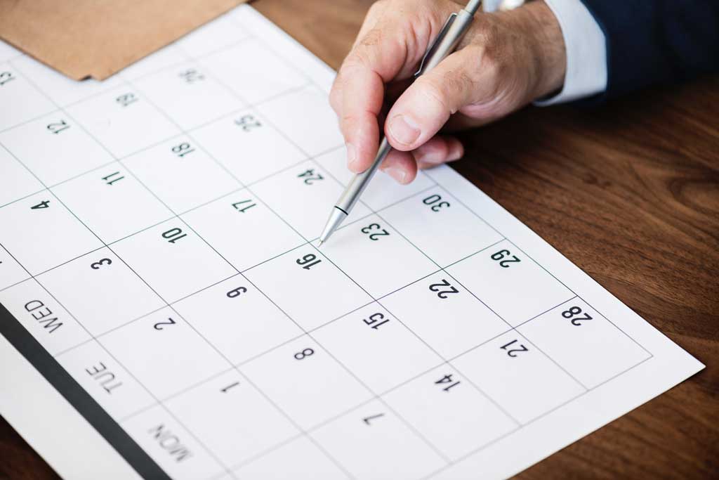 Calendar planning time to visit