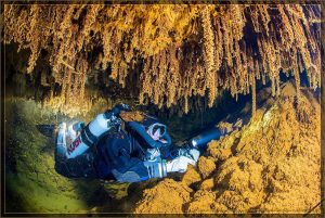 Slovak opal underwater mines | Author: Slovakiaopal